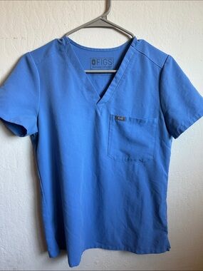 Figs Women’s V-Neck Catarina Scrub Top in Ceil Blue